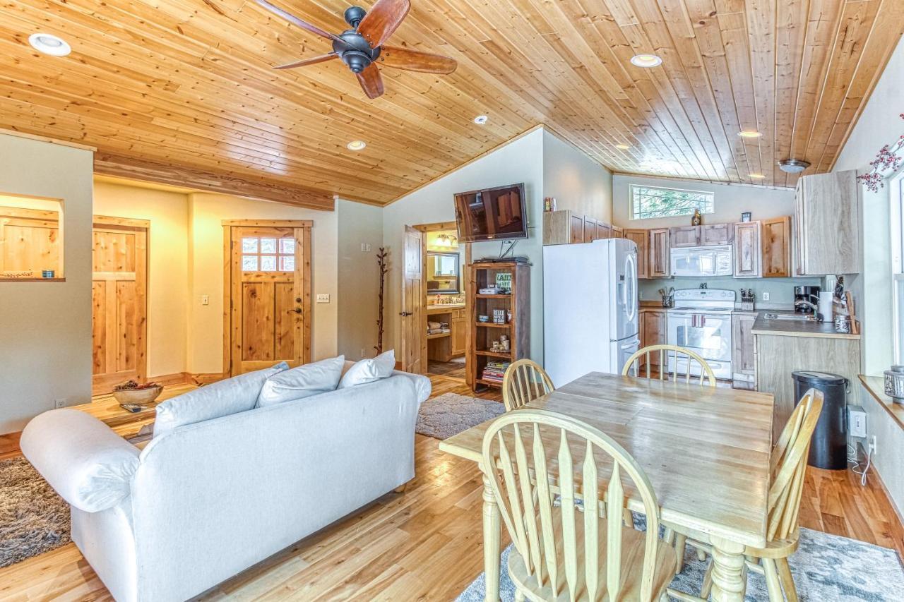 River Song Cabin Левенуэрт Экстерьер фото